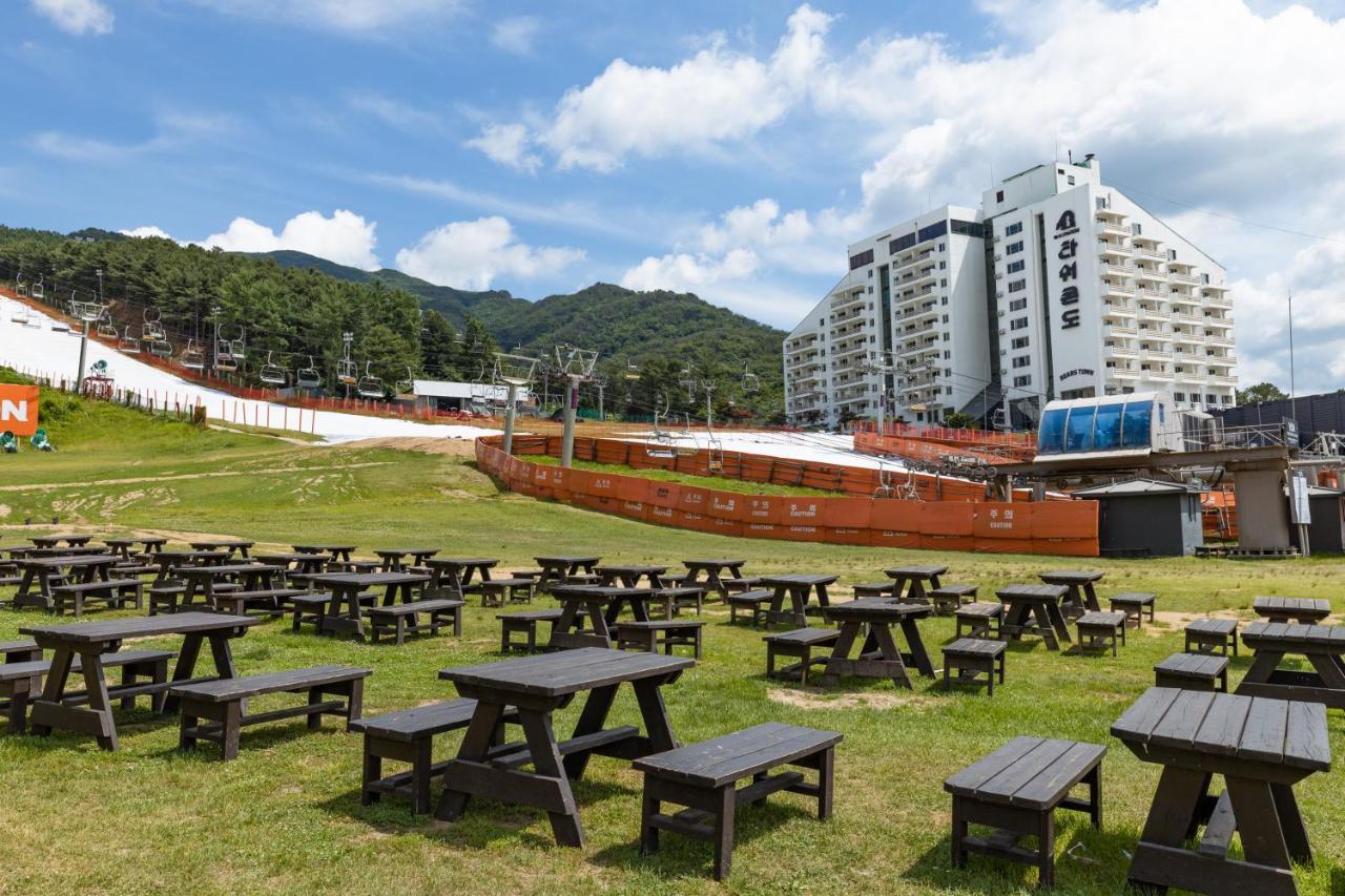 Hotel Bears Town Pocheon Exterior foto