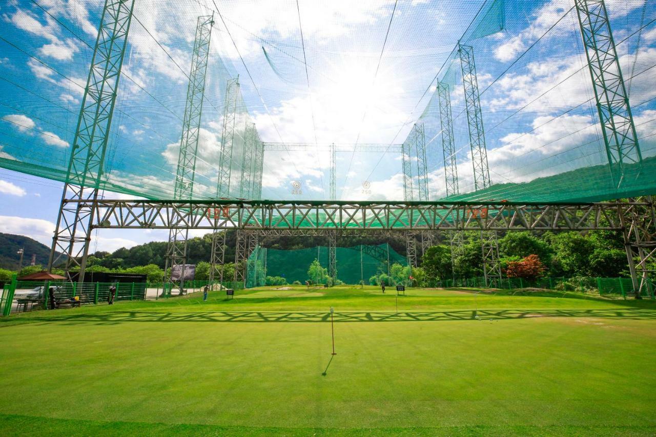 Hotel Bears Town Pocheon Exterior foto